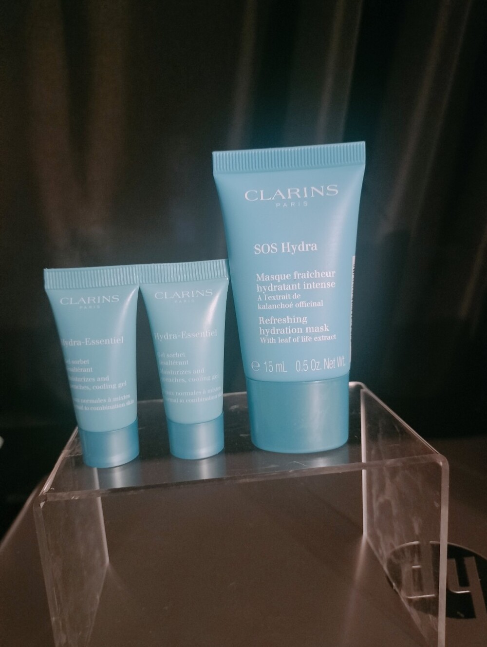 Clarins SOS Hydra Refreshing Hydration Mask & 2 Cooling Gel Moisturizers.